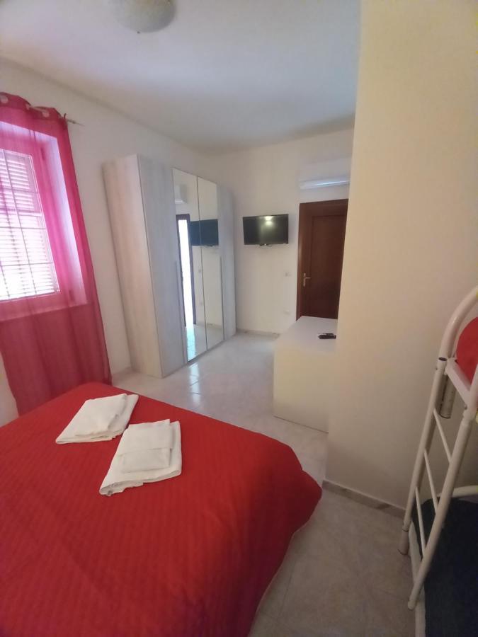 Affittacamere Il Tulipano Beach Formia Exterior foto